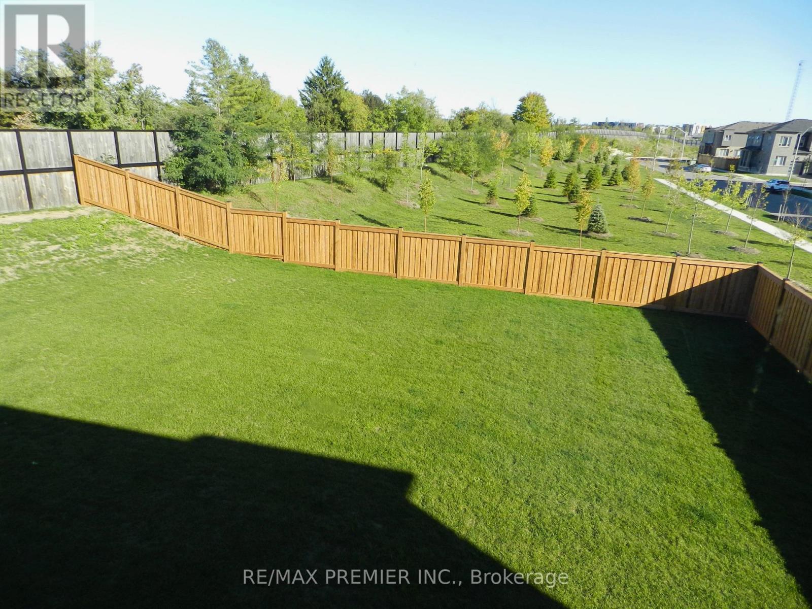 Townhouse at 94 TURNBERRY LANE, Barrie