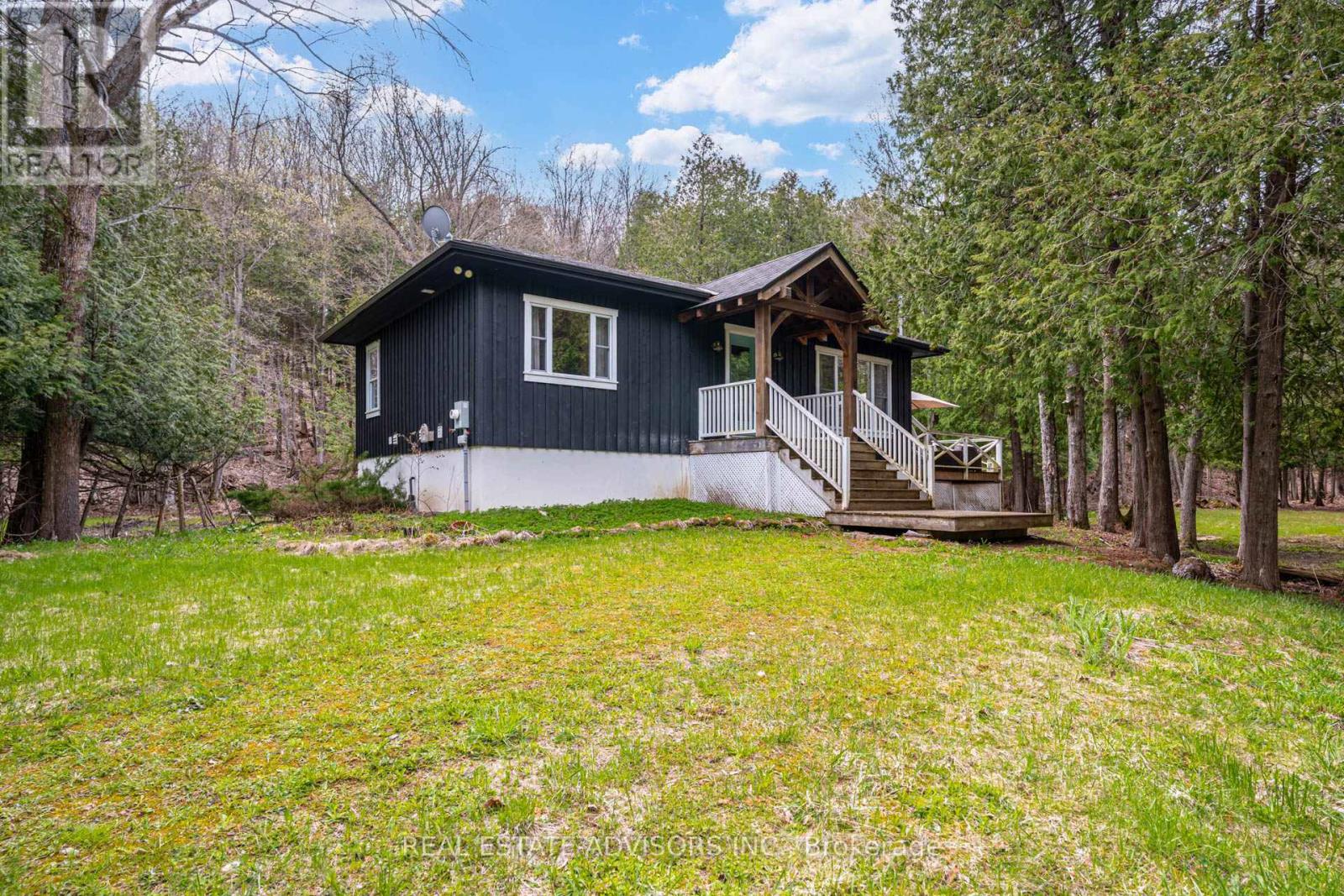 Detached at 9387 COUNTY ROAD 9, Clearview
