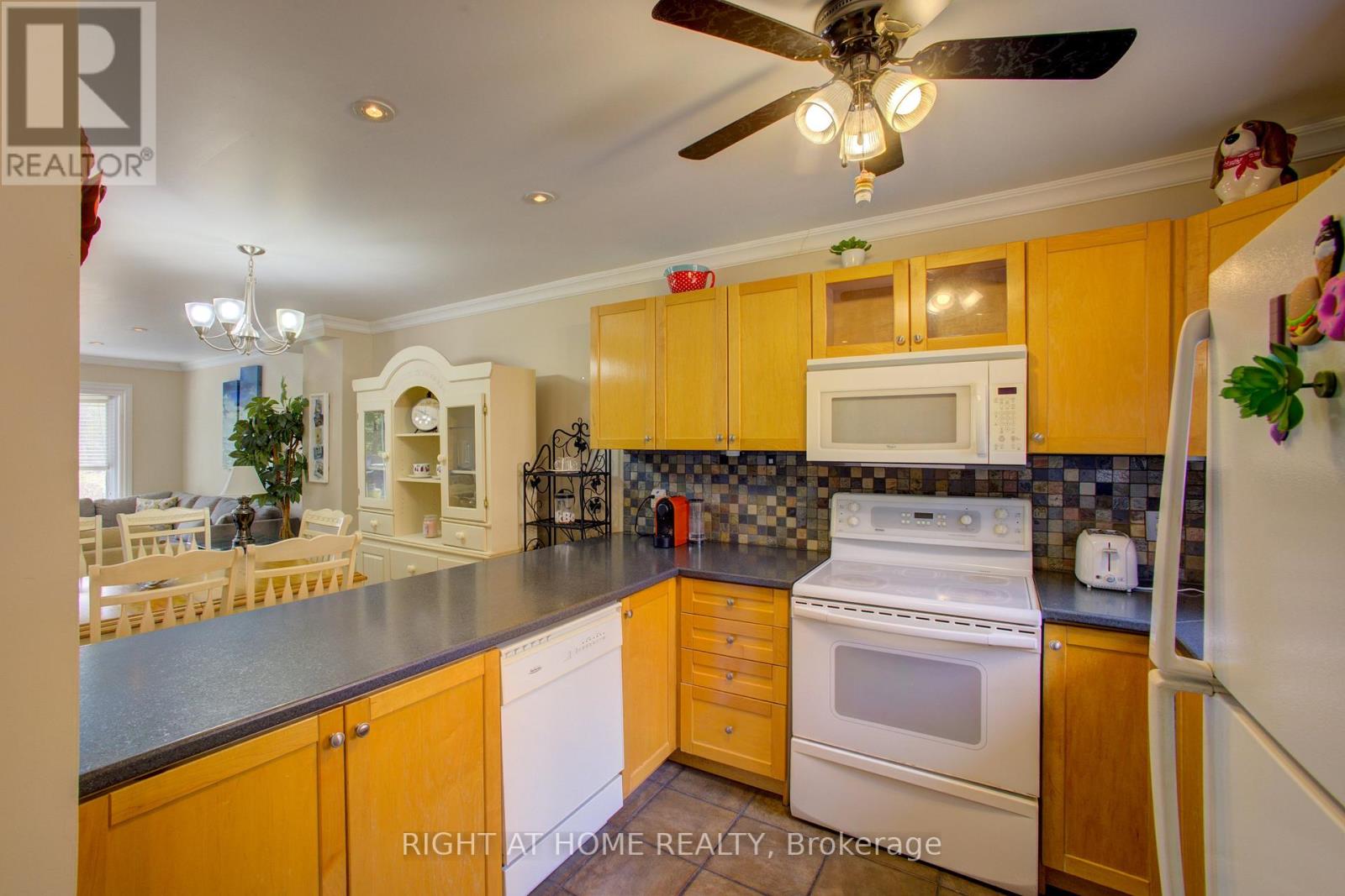 Townhouse at 17 - 39 28TH STREET S, Wasaga Beach