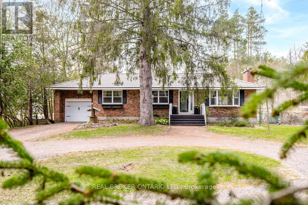 Detached at 12 ALEXANDER STREET, Springwater (Anten Mills)
