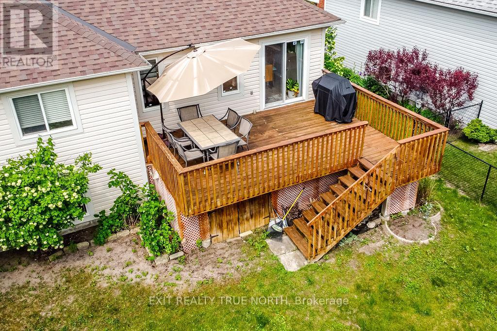 Detached at 29 OLD HICKORY LANE, Wasaga Beach
