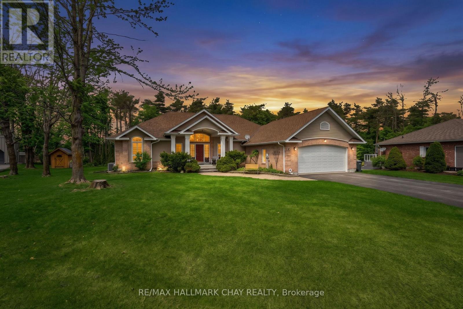 Detached at 16 CHESTNUT LANE, Oro-Medonte (Horseshoe Valley)