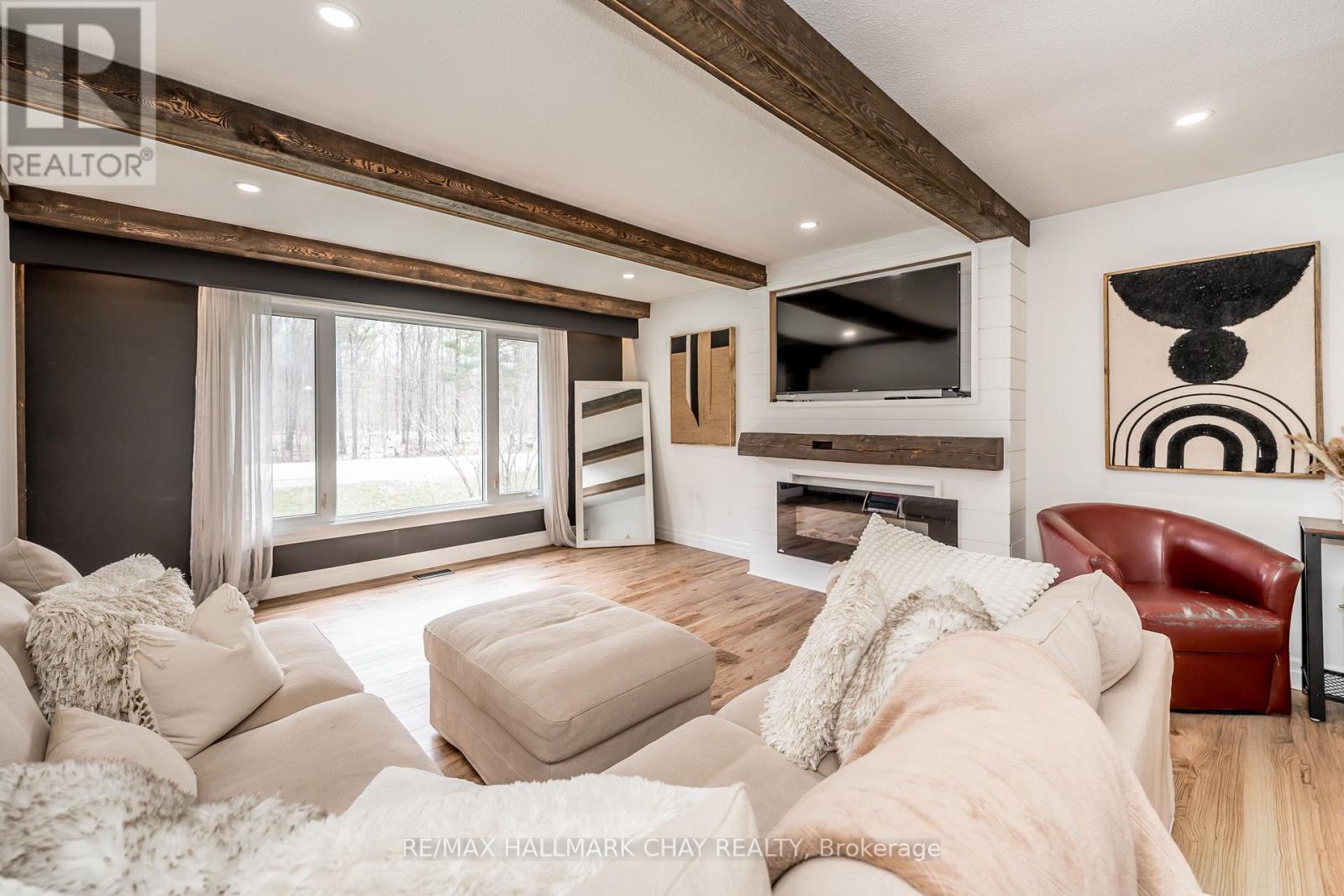Townhouse at UPPER - 3742 HORSESHOE VALLEY ROAD W, Springwater