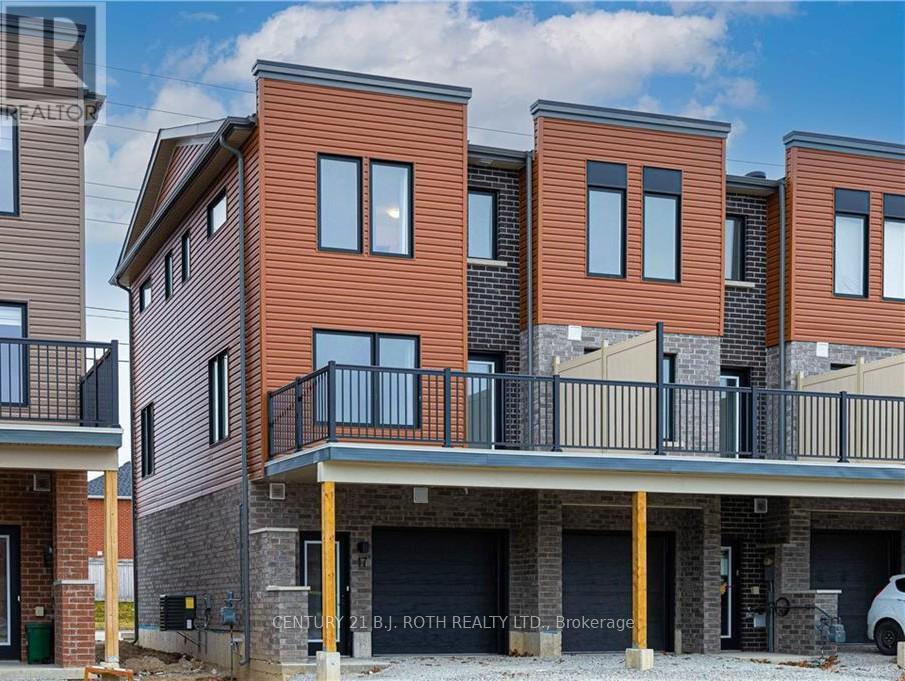 Townhouse at 17 FAIRLANE AVENUE, Barrie (Painswick South)