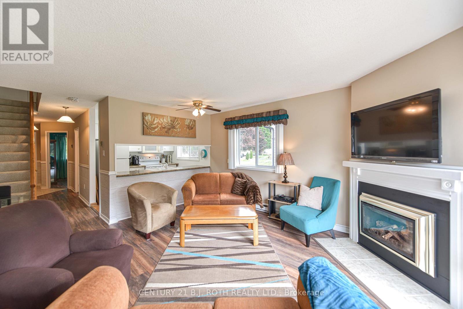 Townhouse at 18 - 71 LAGUNA PARKWAY, Ramara