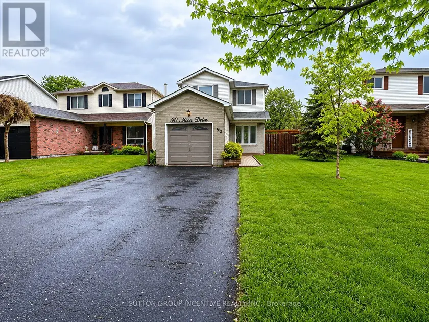 Detached at 90 MOON DRIVE, Barrie