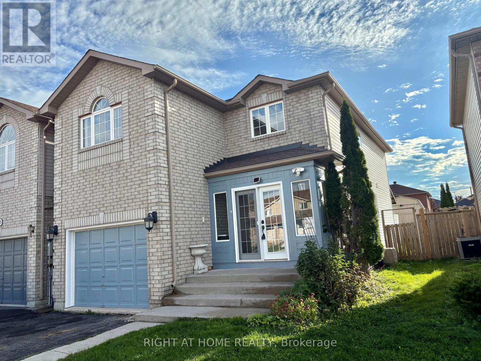 Semi-Detached/Link at 33 RAYMOND CRESCENT, Barrie (Painswick South)