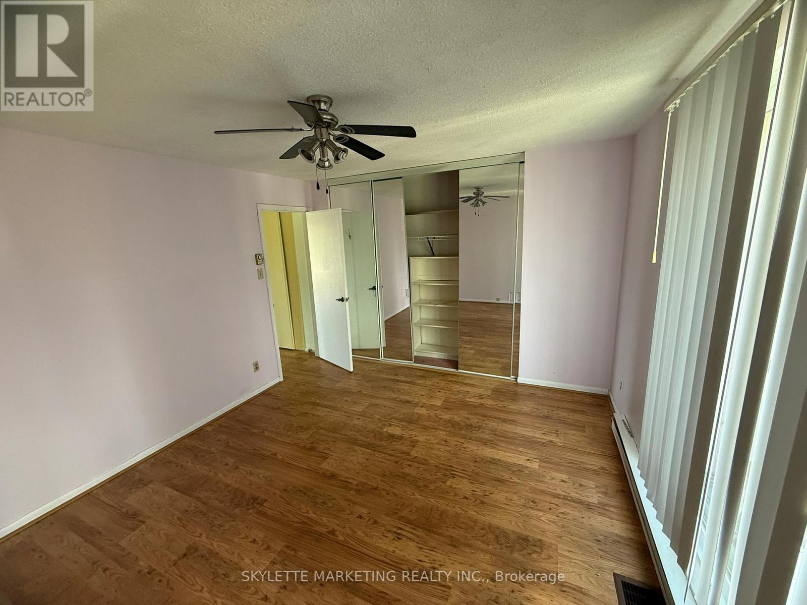 Townhouse at 24 - 2 PARADISE BOULEVARD, Ramara