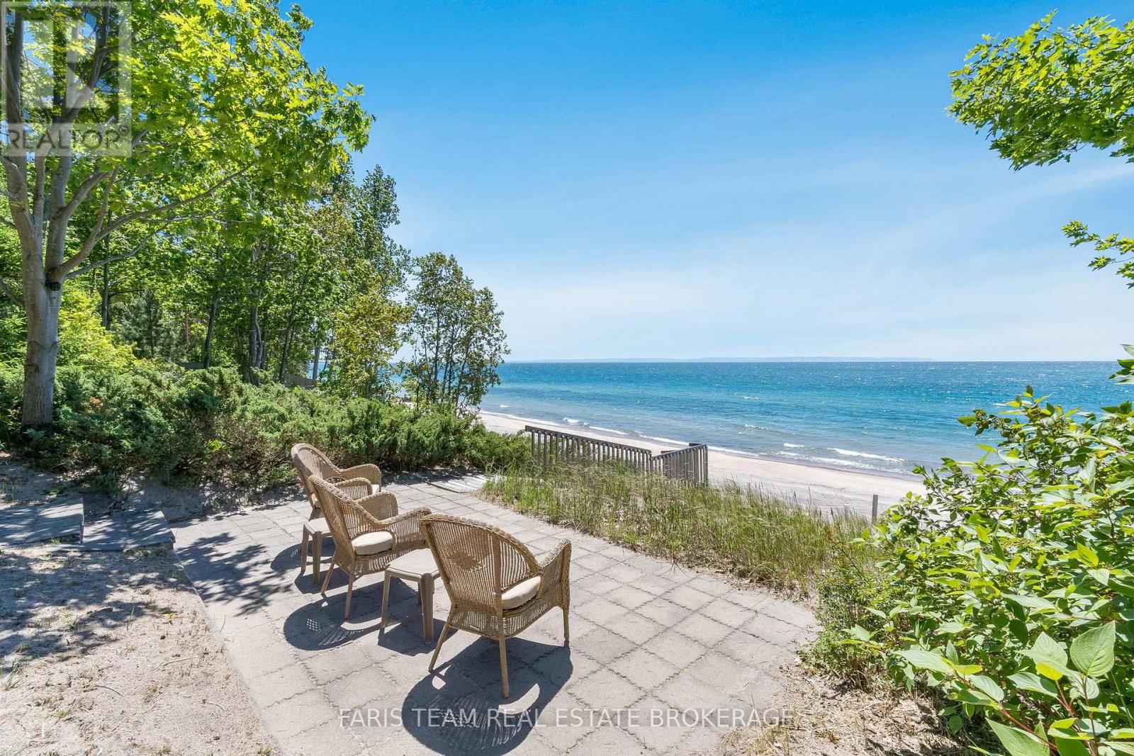 Detached at 24 FINLEY DRIVE, Tiny