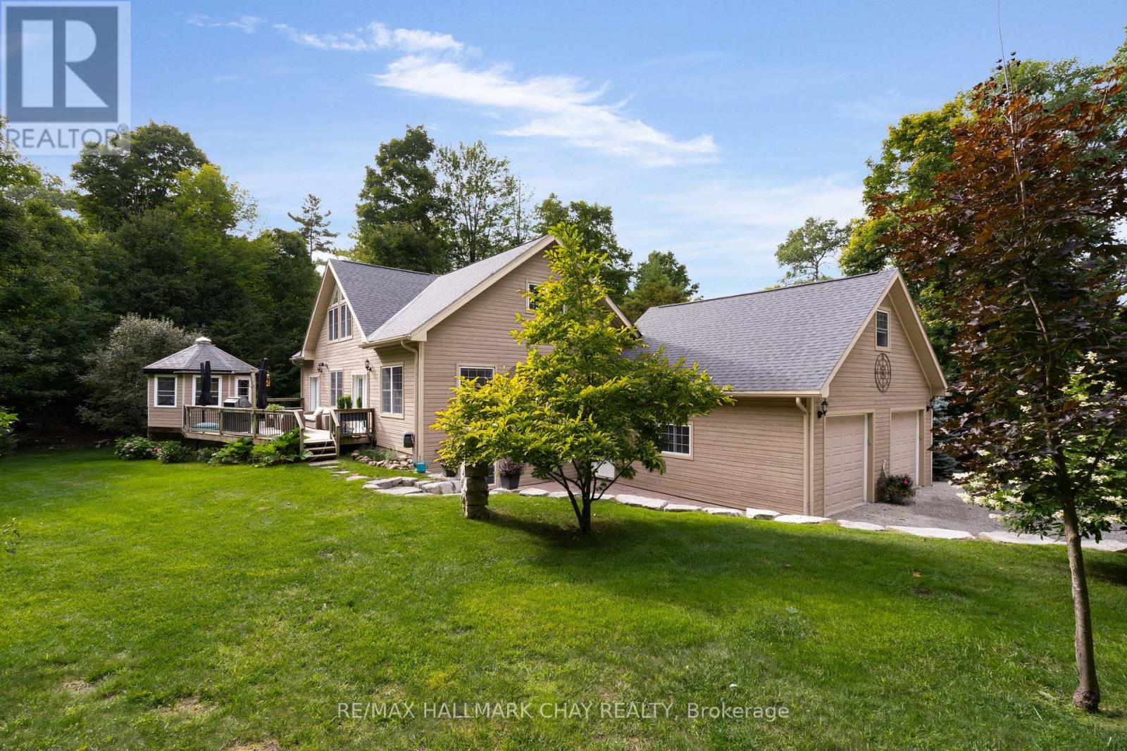Detached at 26 ELEVENTH STREET, Midland
