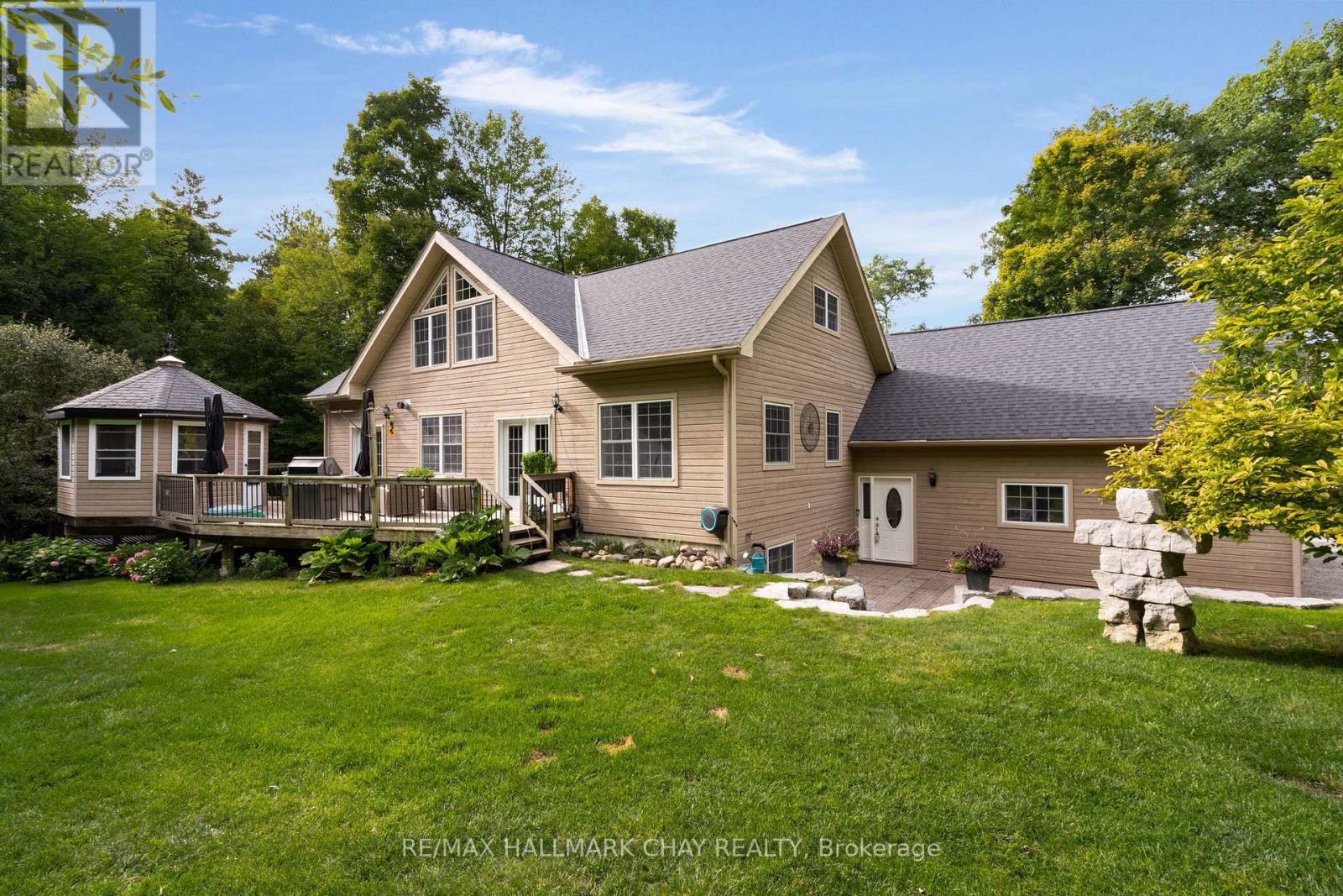 Detached at 26 ELEVENTH STREET, Midland