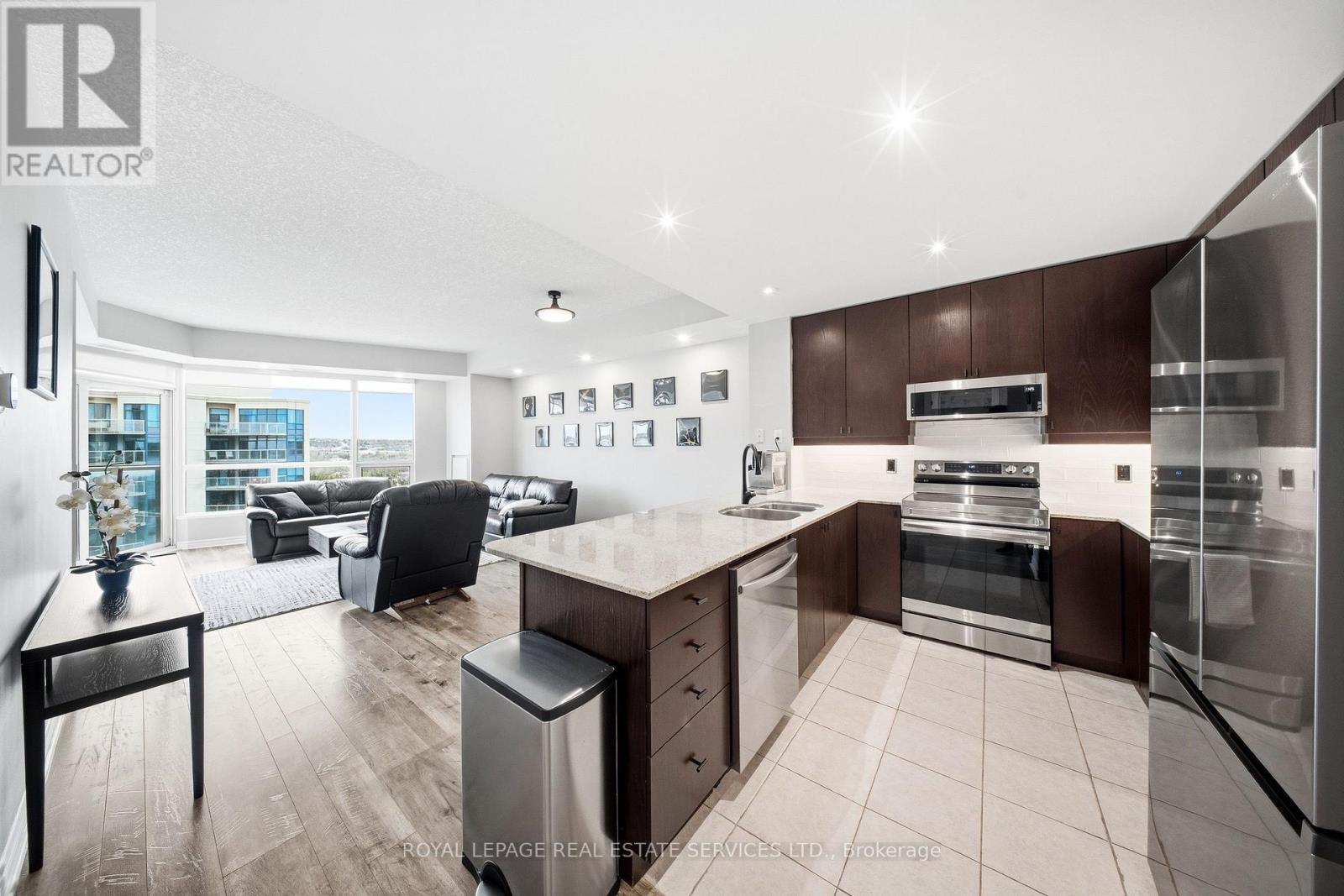 Apartment at 1509 - 33 ELLEN STREET, Barrie (City Centre)