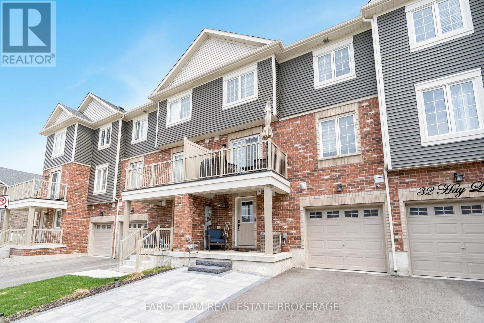 Townhouse at 34 HAY LANE, Barrie