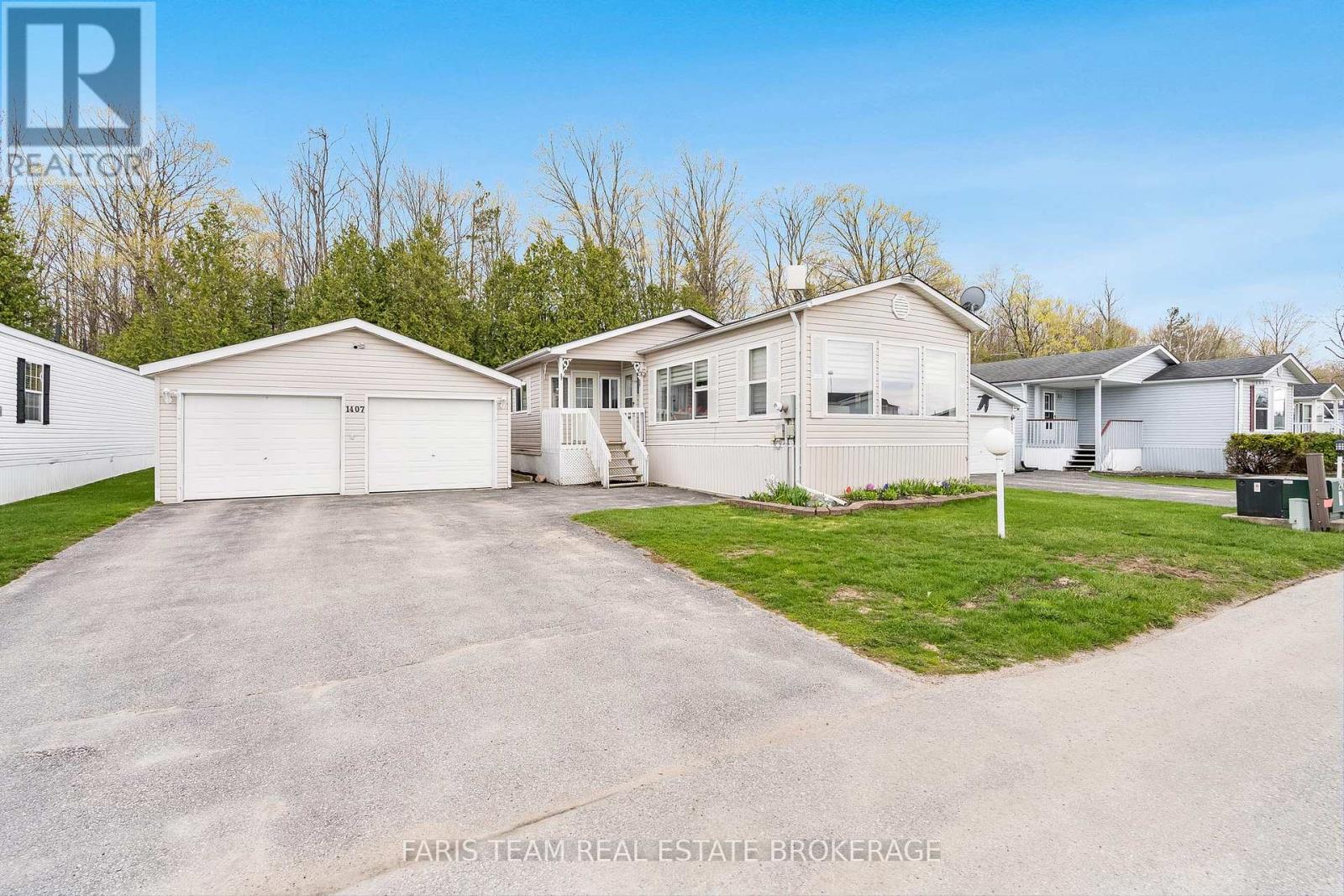 Detached at 1407 FOX ROAD, Severn