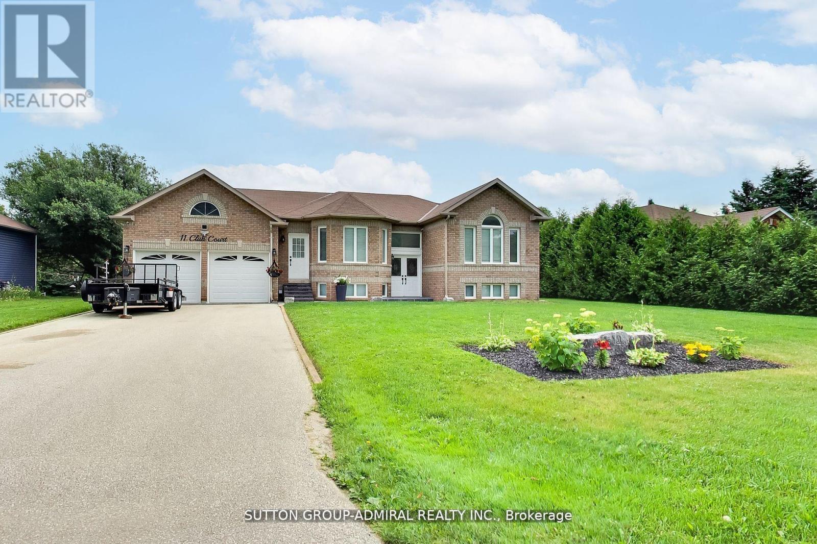 Detached at 11 CLUB COURT, Wasaga Beach