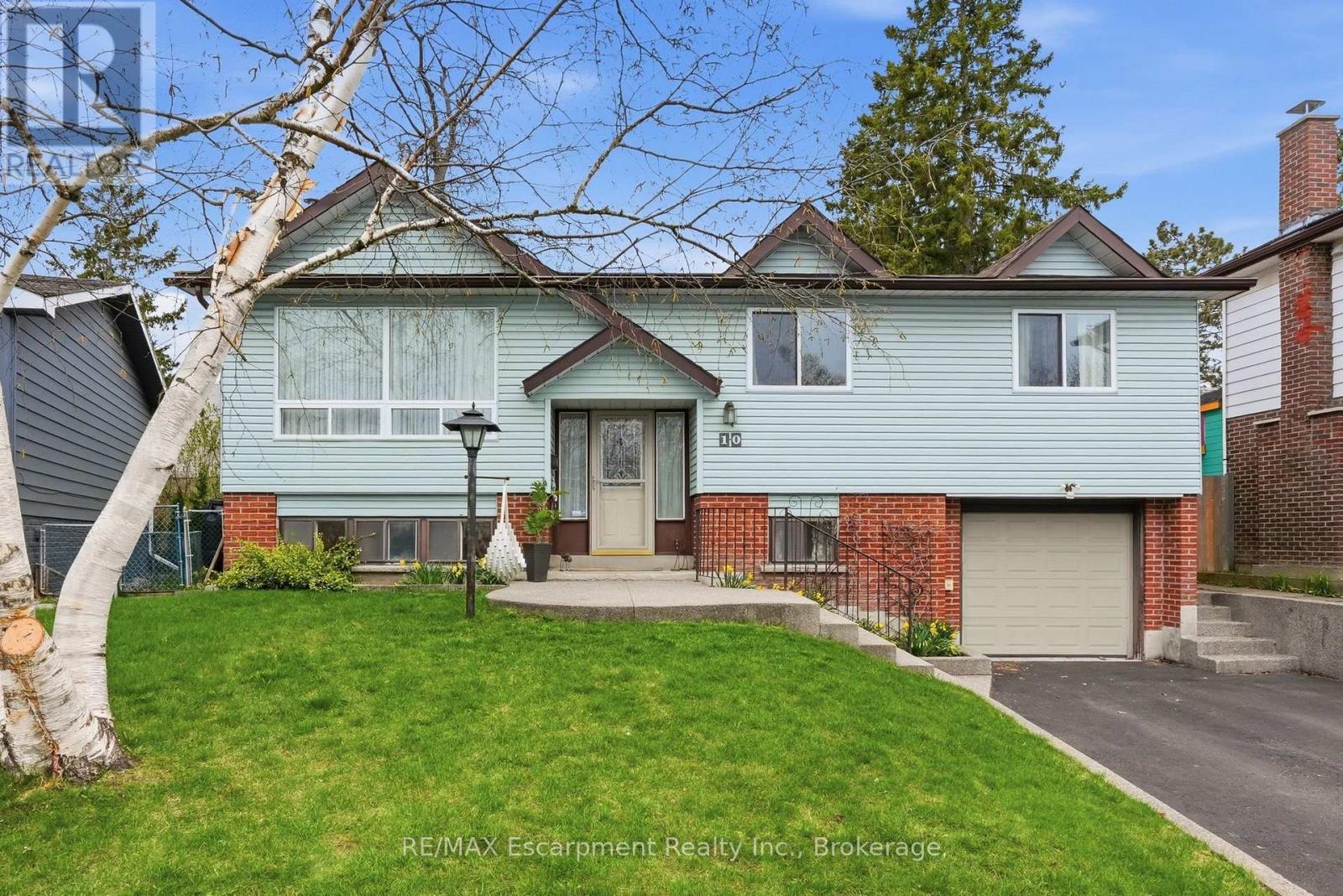 Detached at 10 FARMINGDALE CRESCENT, Barrie (Cundles East)