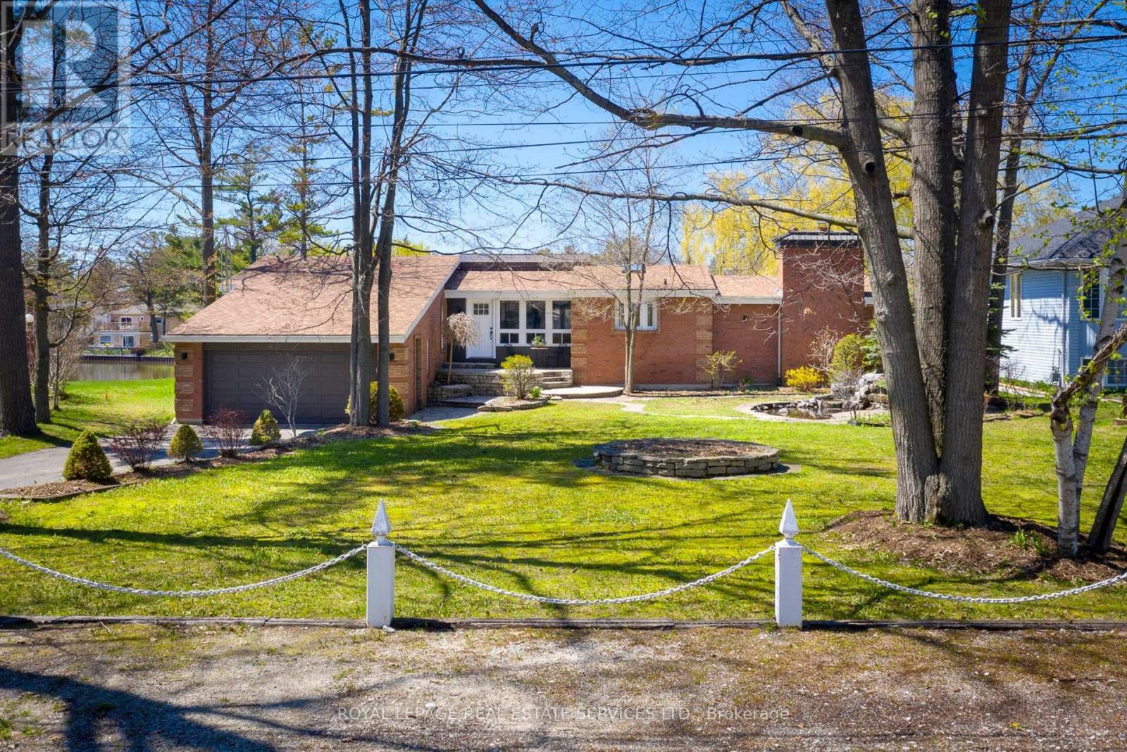 Detached at 90 EDGEWATER ROAD, Wasaga Beach