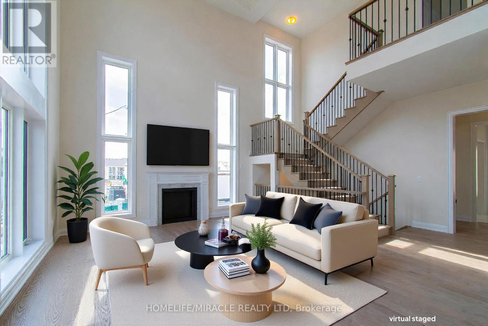 Detached at 21 PEARSALL PLACE, Oro-Medonte