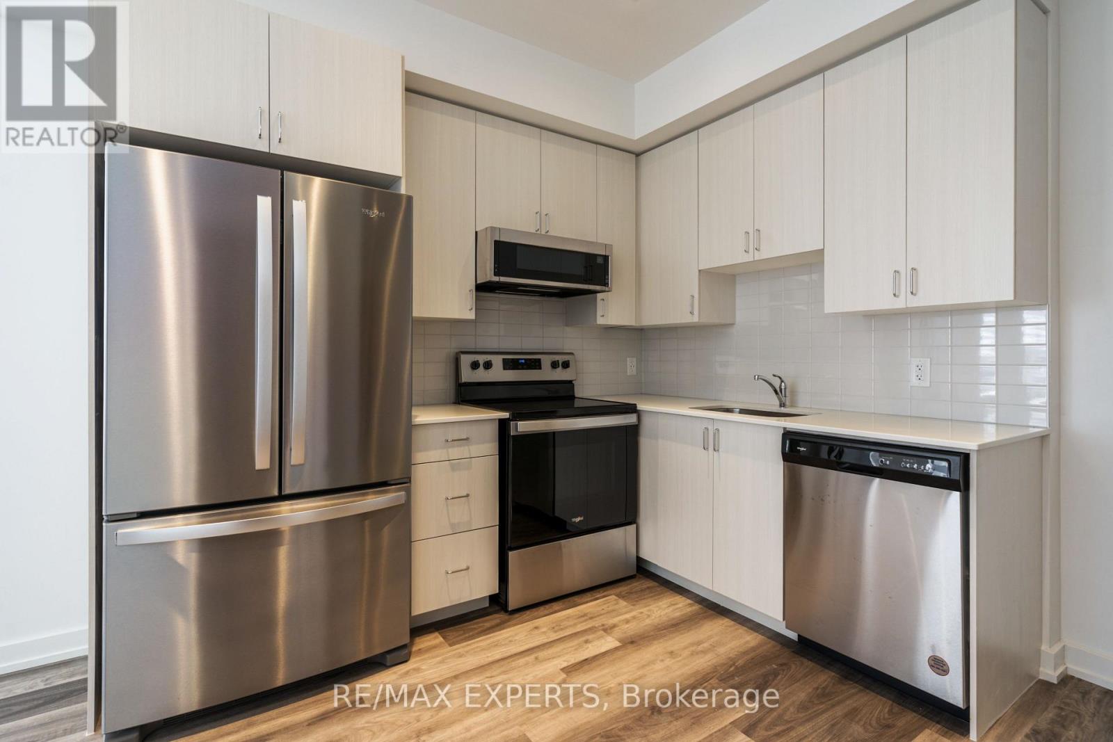 Apartment at 222 - 430 ESSA ROAD, Barrie (Holly)