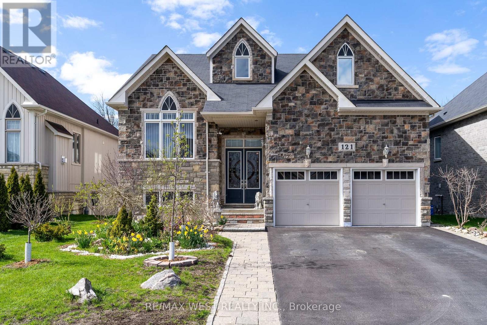 Detached at 121 ALLEGRA DRIVE, Wasaga Beach