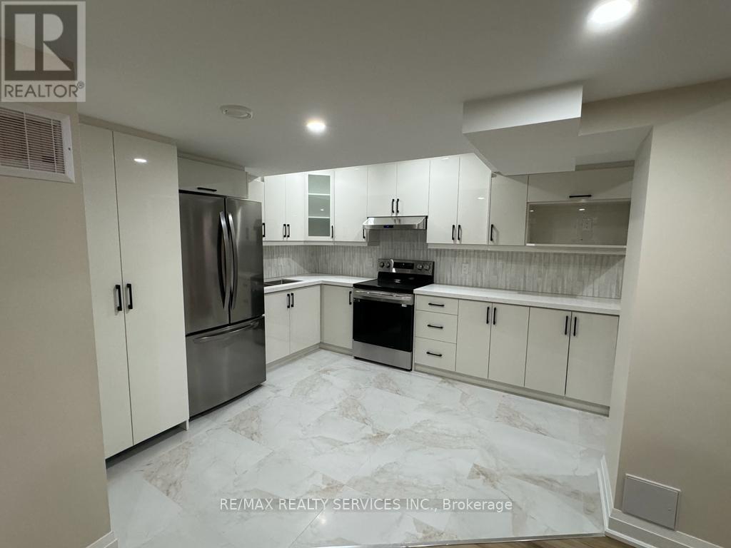 Detached at BASEMENT - 21 COPPERHILL HEIGHTS, Barrie