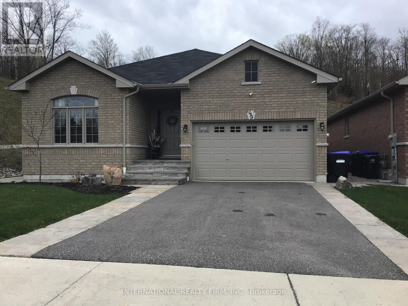 Detached at 49 BEAUSOLEIL DRIVE, Penetanguishene