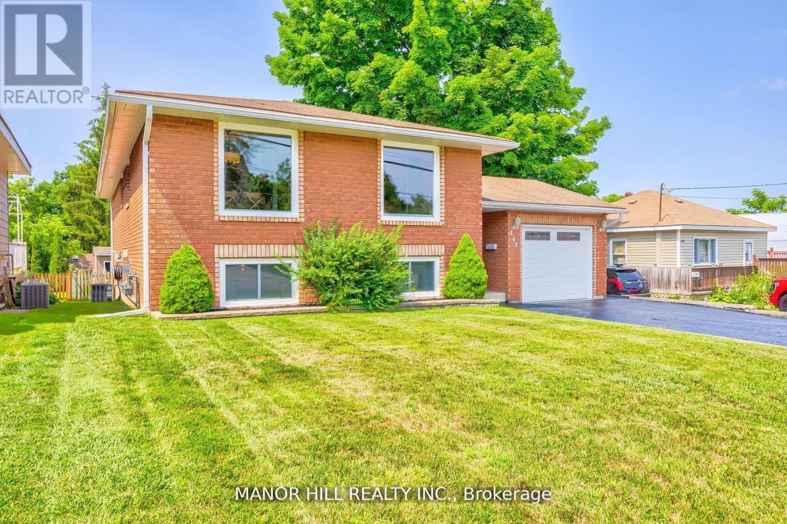 Detached at 444 WILLIAM STREET, Midland