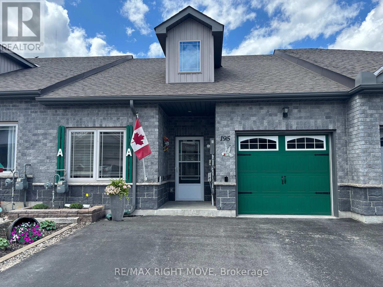 Townhouse at 195 LUCY LANE, Orillia
