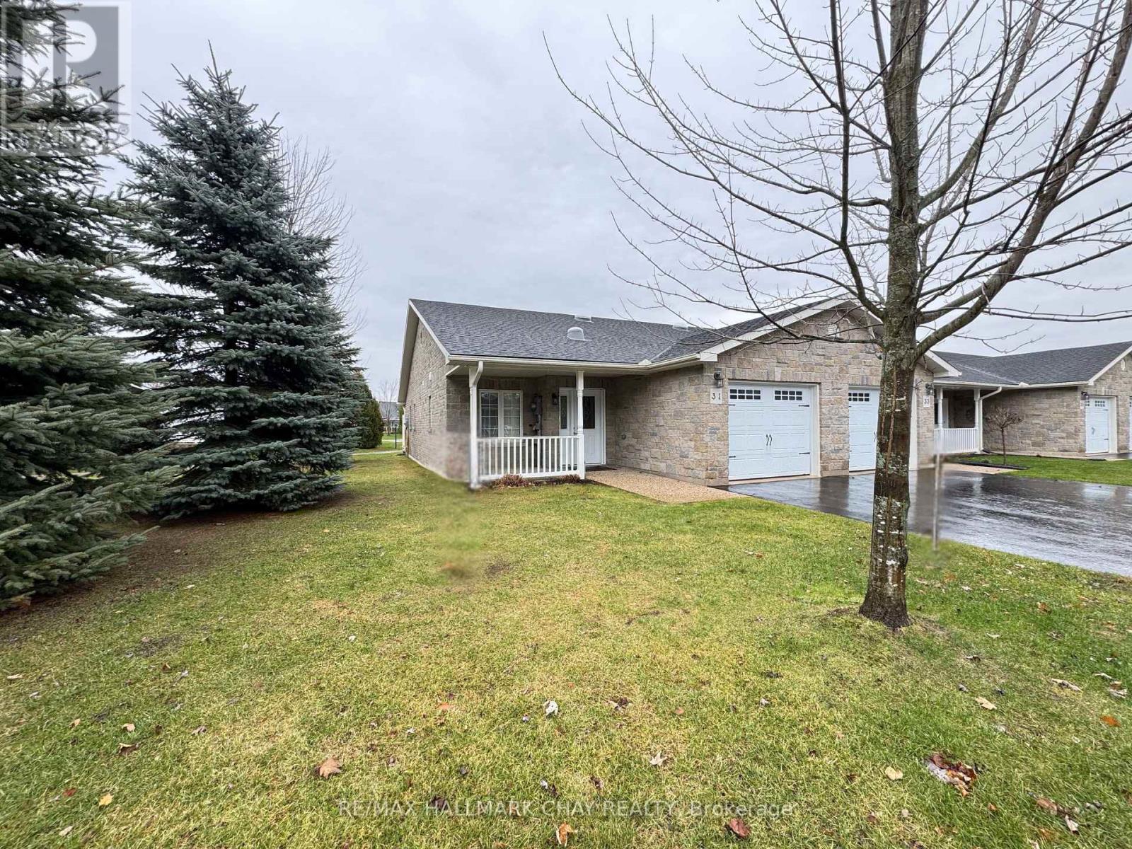 Townhouse at 31 GARDEN GROVE CRESCENT, Wasaga Beach