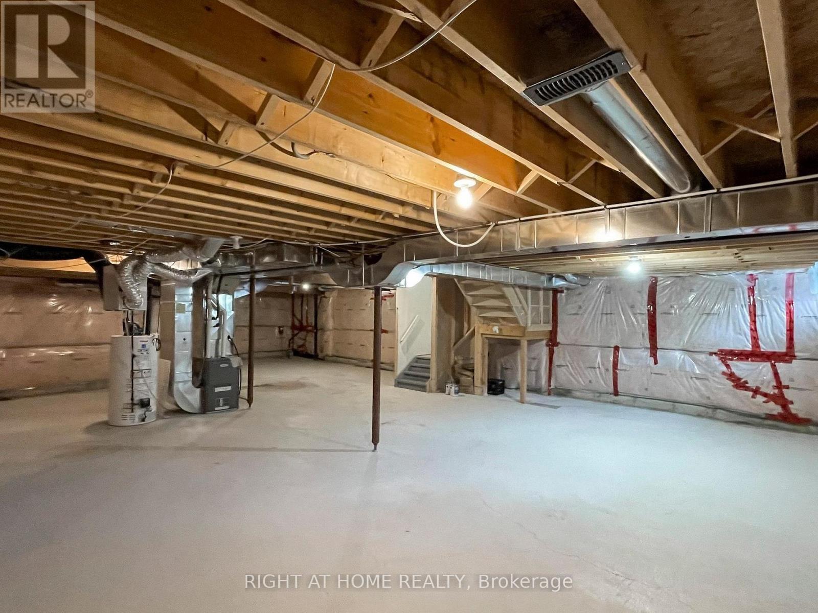 Detached at 20 CHARLEMAGNE AVENUE, Barrie