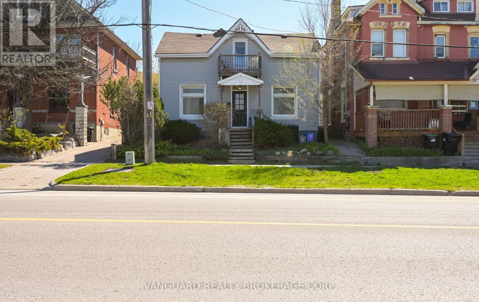 Multiplex at 103 MULCASTER STREET, Barrie (Codrington)