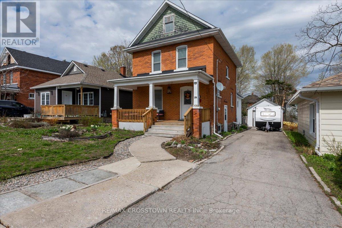 Detached at 296 SAINT JEAN STREET, Orillia