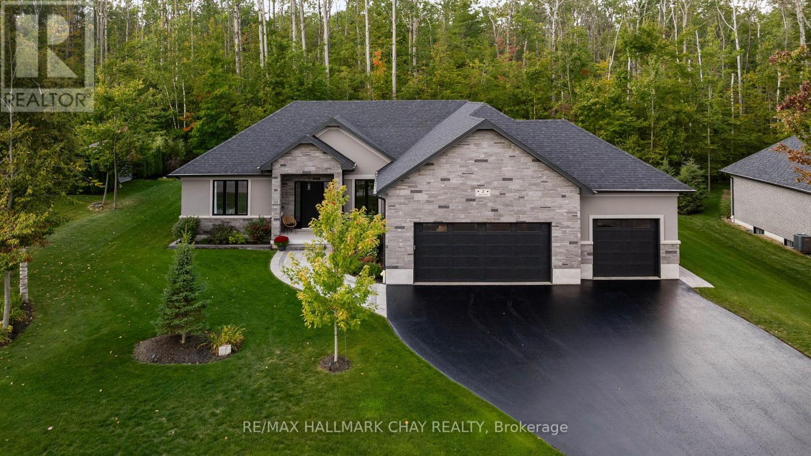 Detached at 8 BYERS STREET, Springwater (Snow Valley)