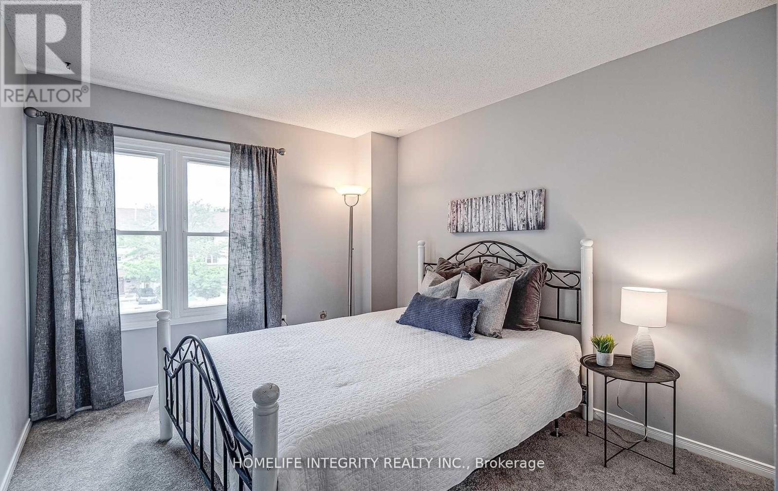 Townhouse at 27 - 119 D'AMBROSIO DRIVE, Barrie