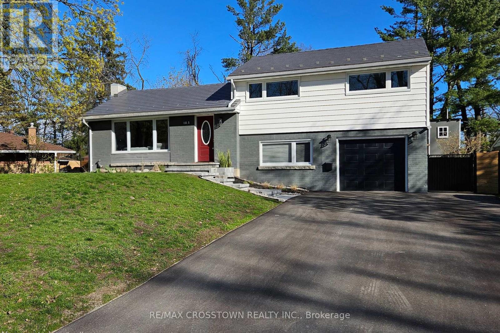 Detached at 11 CASTLE DRIVE, Barrie (Sunnidale)
