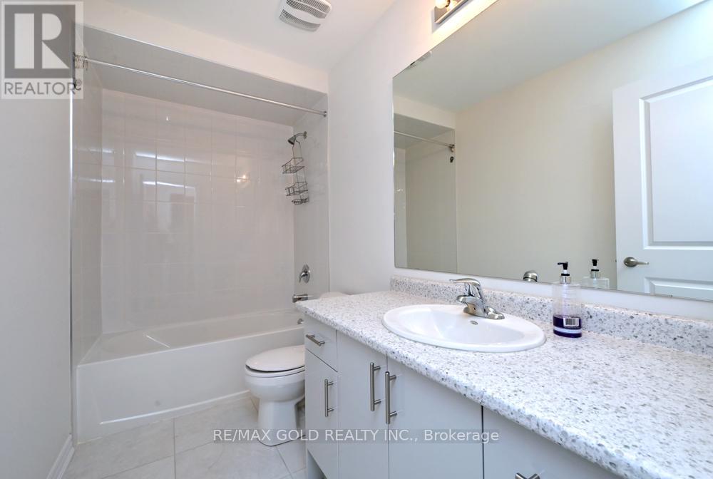 Detached at 20 TAMWORTH TERRACE, Barrie