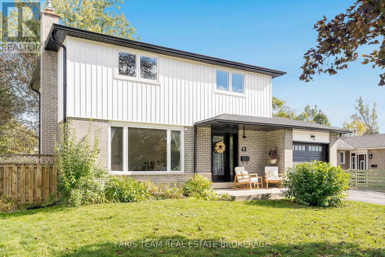 Detached at 43 JEFFREY STREET, Barrie (Grove East)