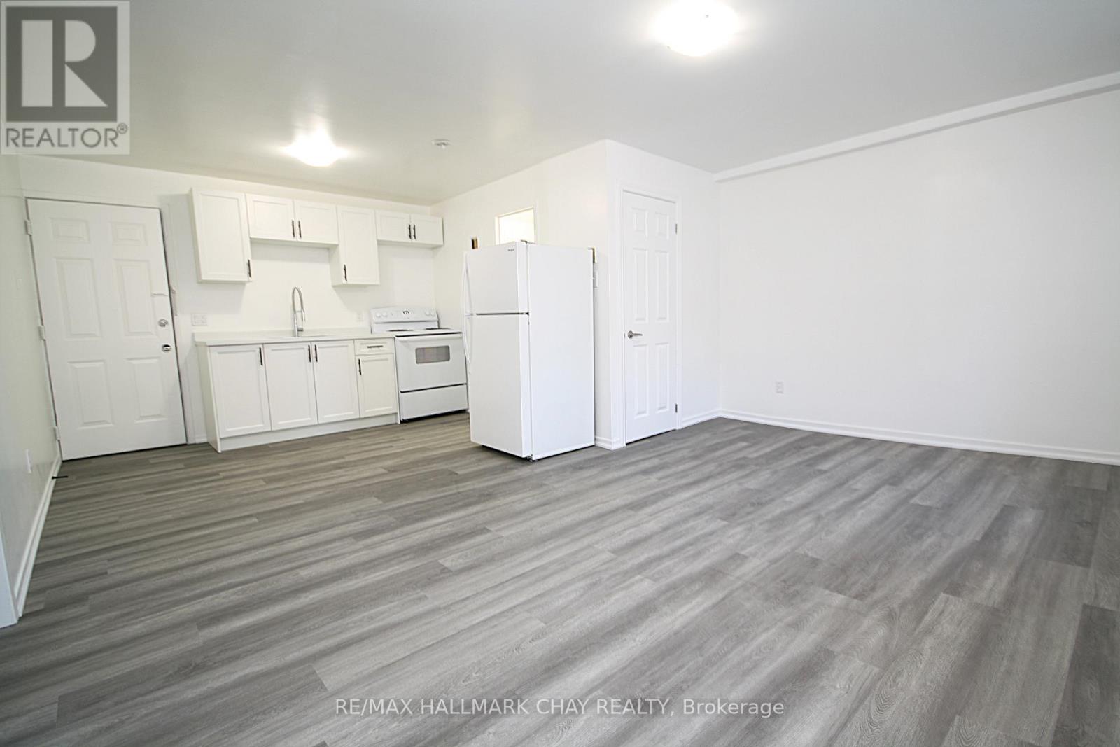 Multiplex at 3 - 58 QUEEN STREET W, Springwater (Elmvale)