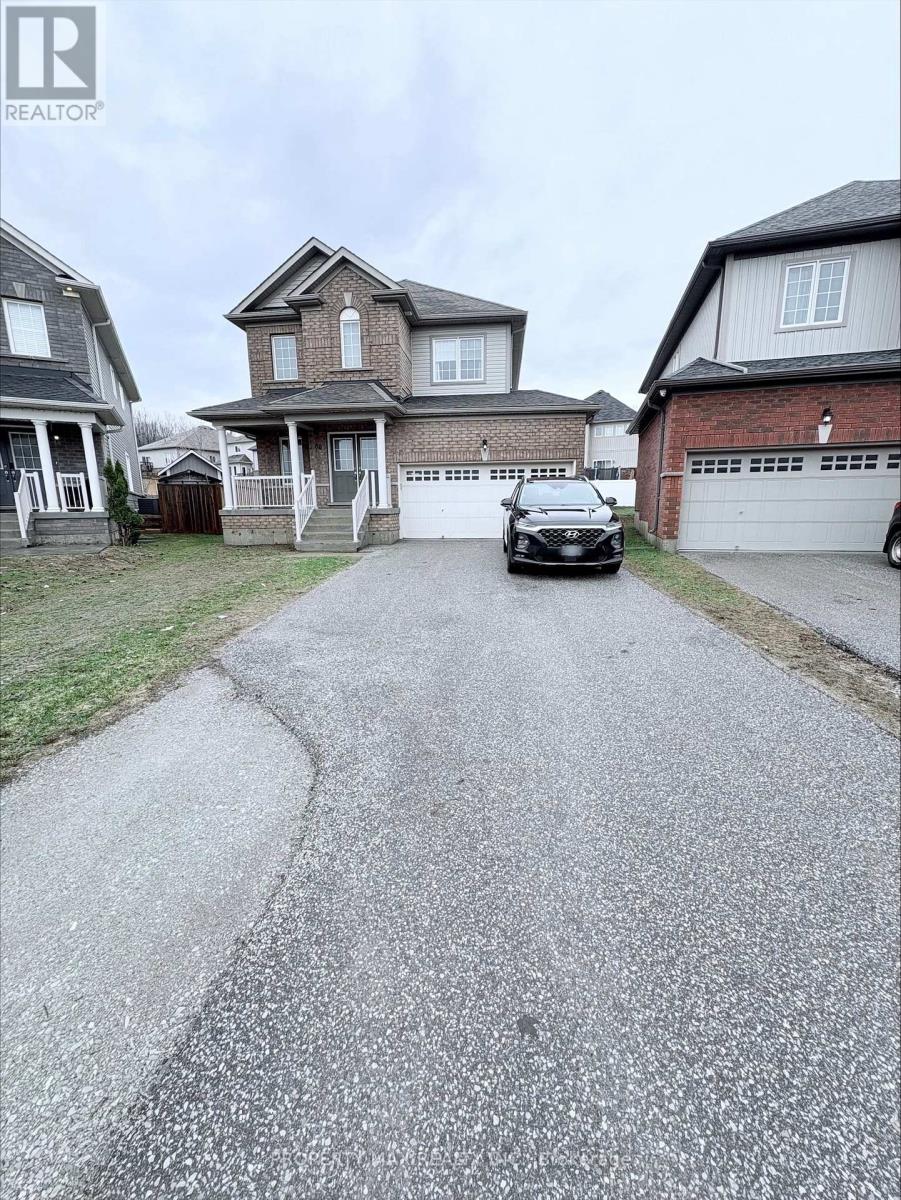 Detached at 80 DIANA DRIVE, Orillia