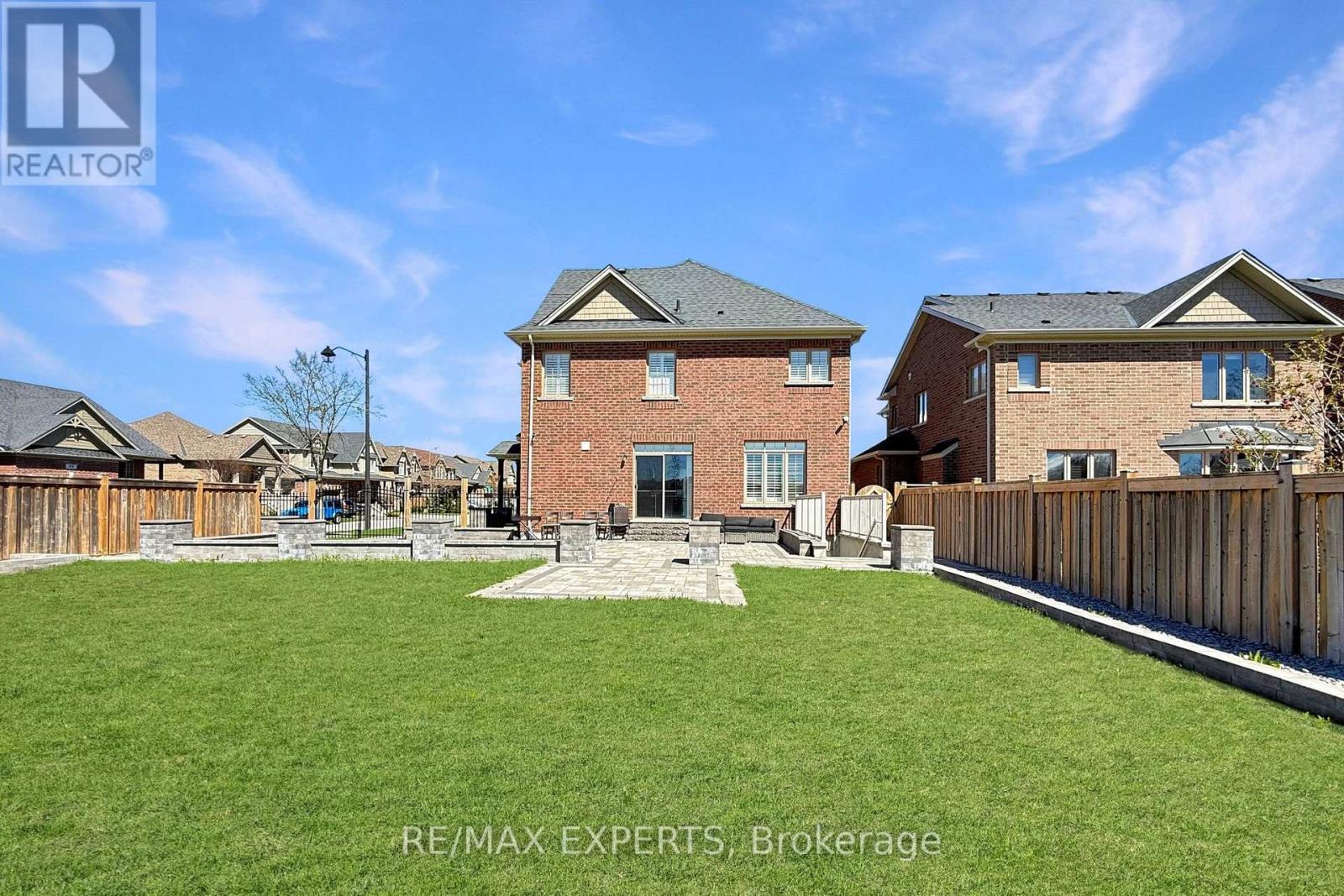 Detached at 22 TRAVERS GATE, Springwater
