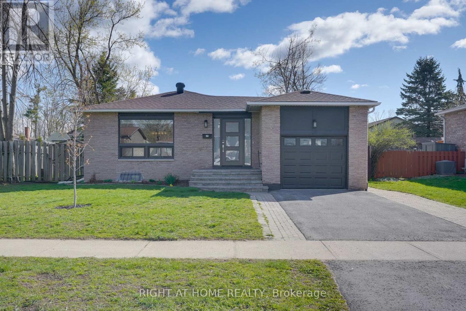 Detached at 20 ANDREA CRESCENT, Orillia