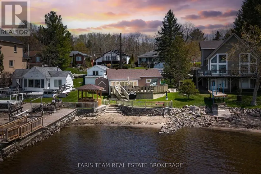 Detached at 148 HOYT AVENUE, Tay