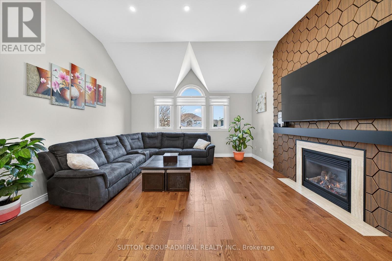 Detached at 62 PRINCE GEORGE CRESCENT, Barrie