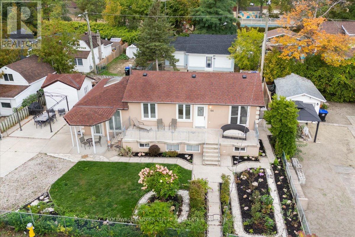 Detached at 44 GLENWOOD DRIVE, Wasaga Beach
