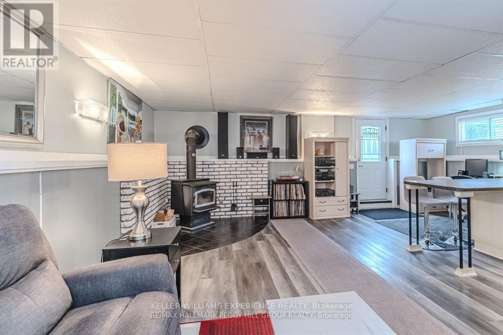 Detached at 283 JAMES STREET E, Orillia
