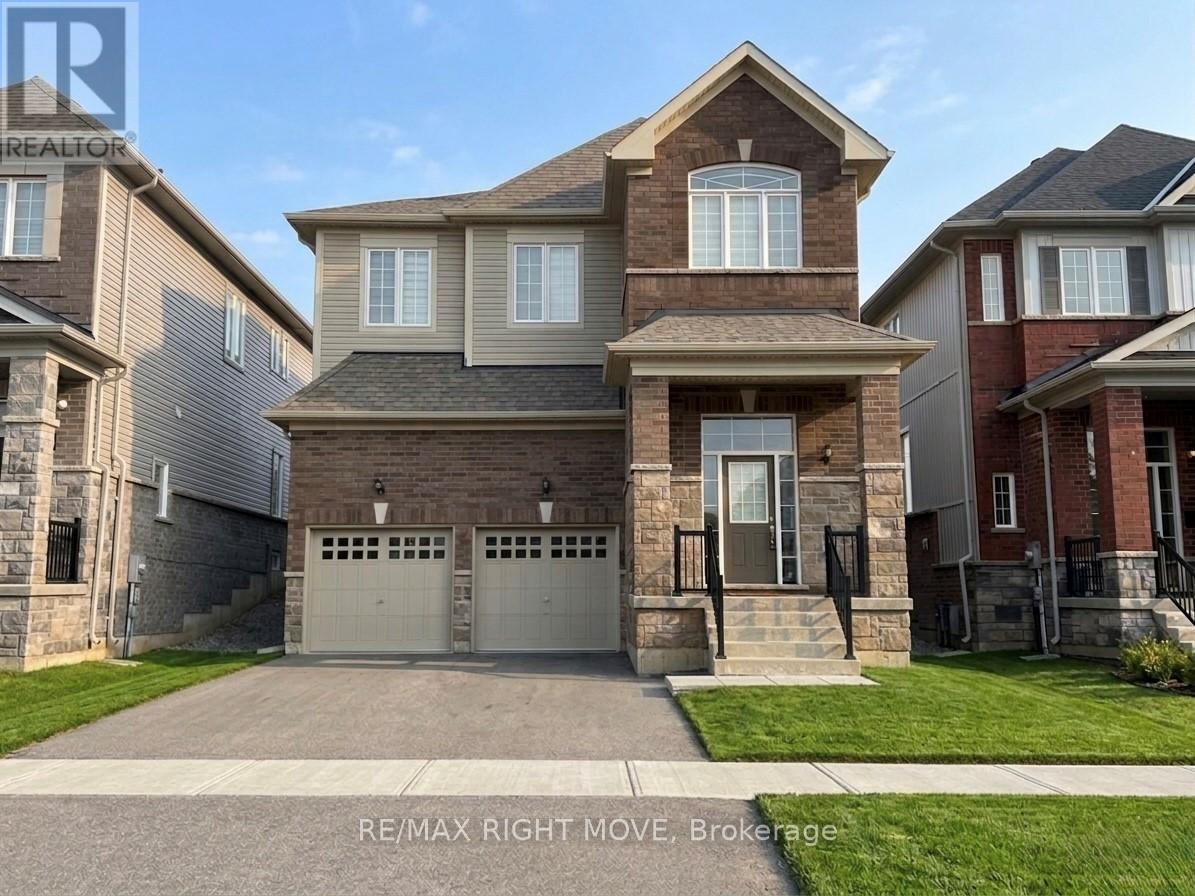 Detached at 90 ATLANTIS DRIVE, Orillia