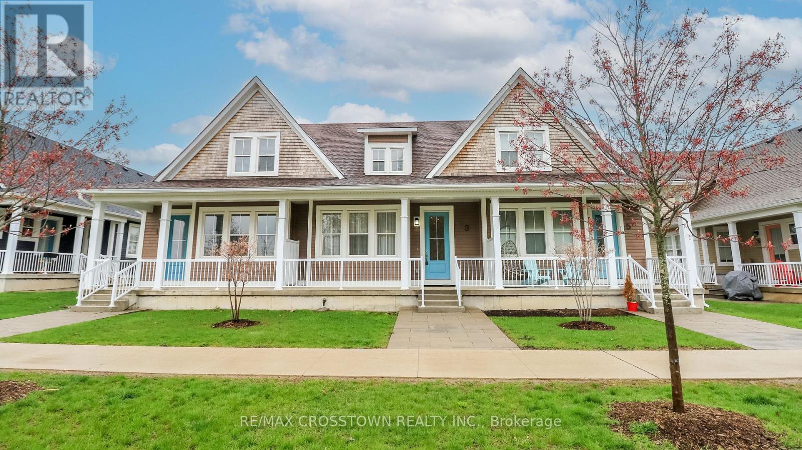 Townhouse at 3 JULIA CRESCENT, Midland