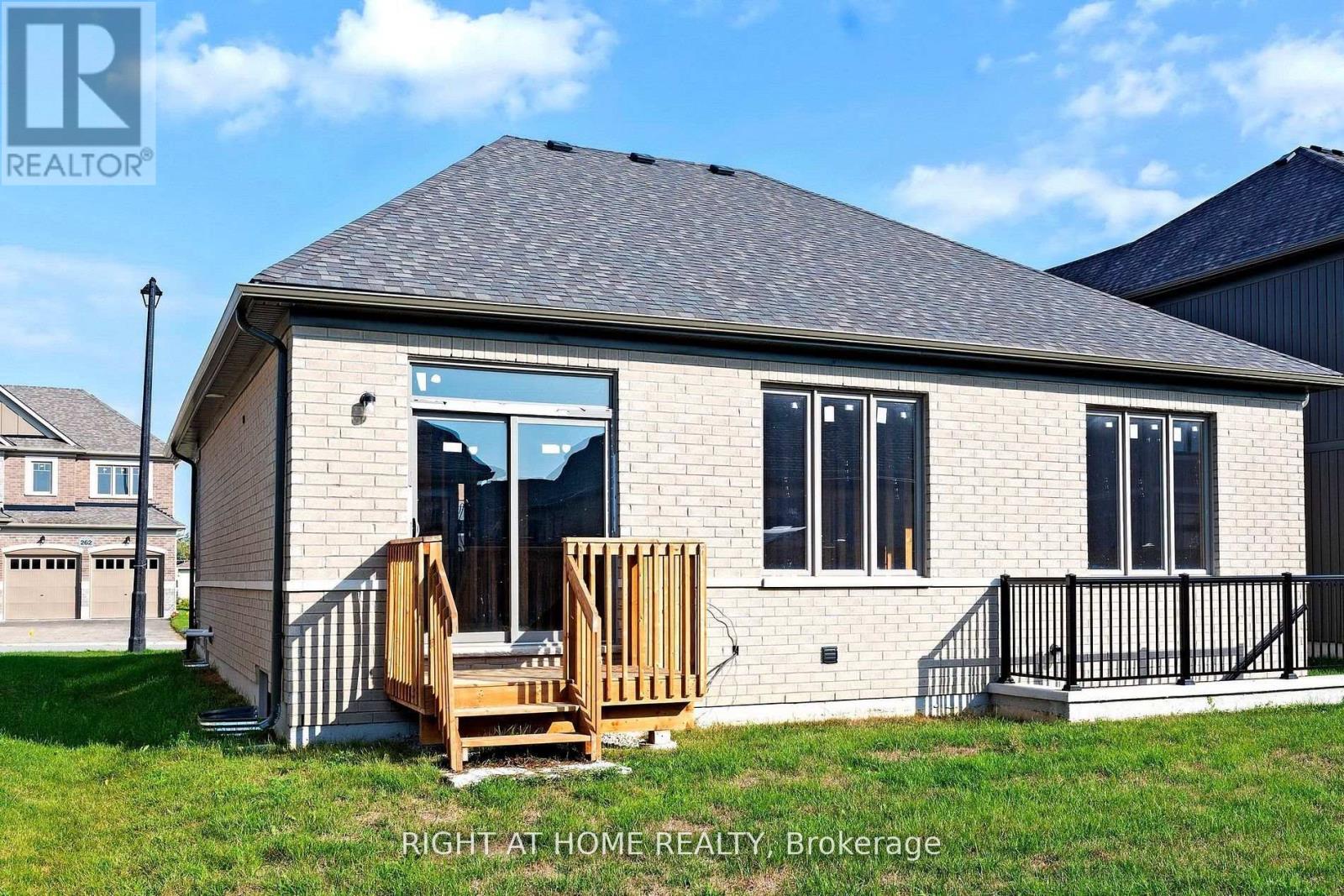 Detached at 265 WILCOX DRIVE, Clearview
