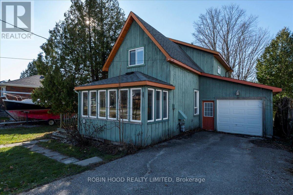 Detached at 10 LUCY STREET, Penetanguishene