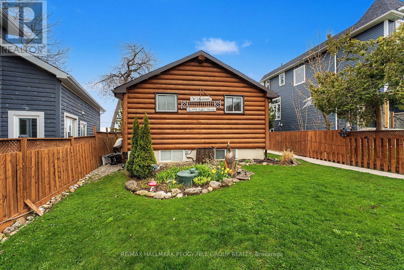Detached at 17 STANLEY AVENUE, Oro-Medonte